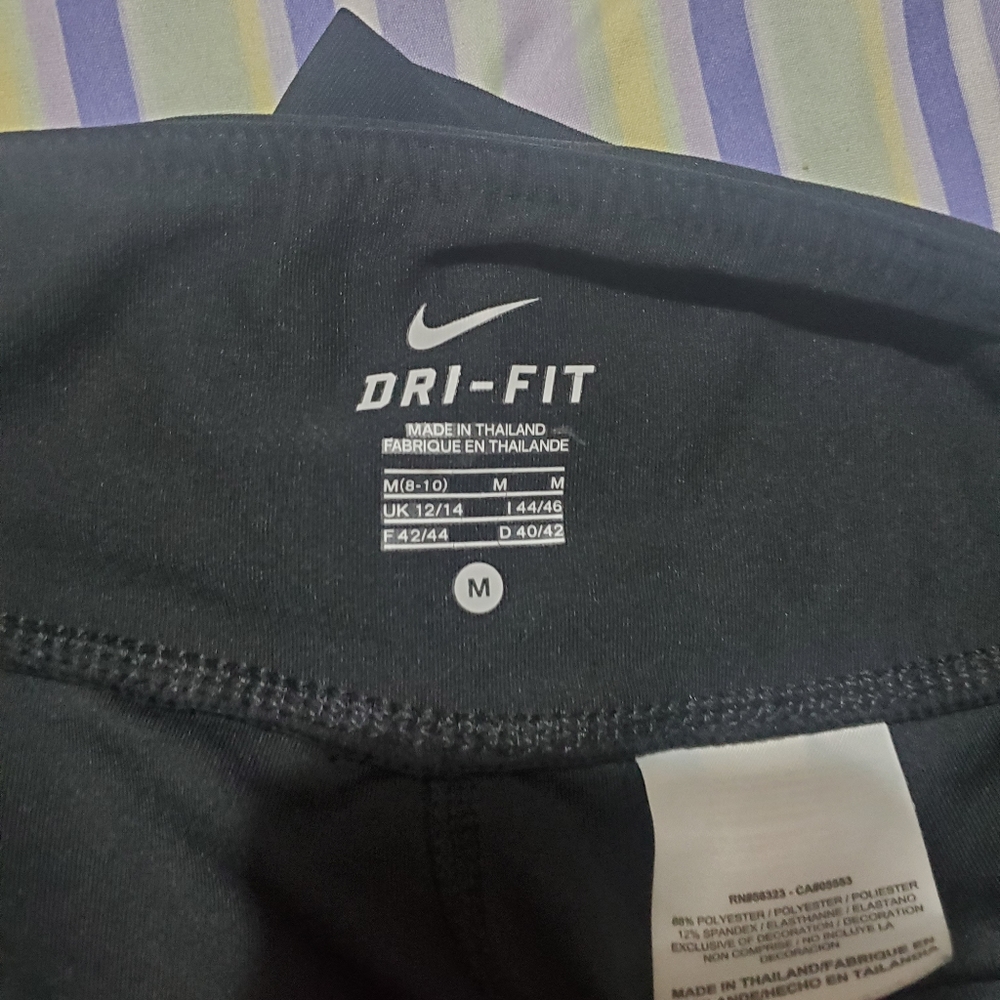 Dri-fit - Picture 3 of 3